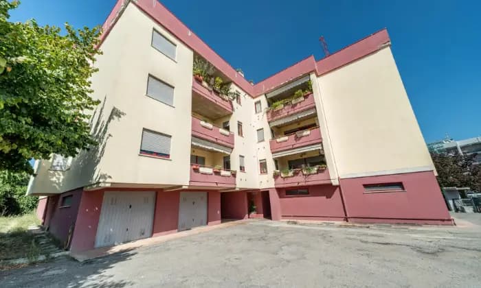 Rexer-Teramo-Appartamento-privo-di-barriere-architettoniche-in-vendita-a-TERAMO-TE-ESTERNO