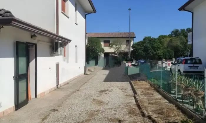 Rexer-Copparo-Vendesi-villa-in-Via-Italo-Svevo-a-Tamara-CopparoTerrazzo