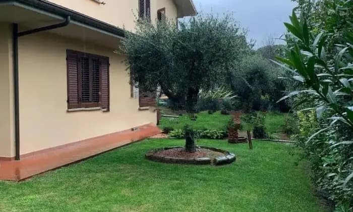 Rexer-Cascina-Villa-unifamiliare-Semicentro-Cascina-Giardino