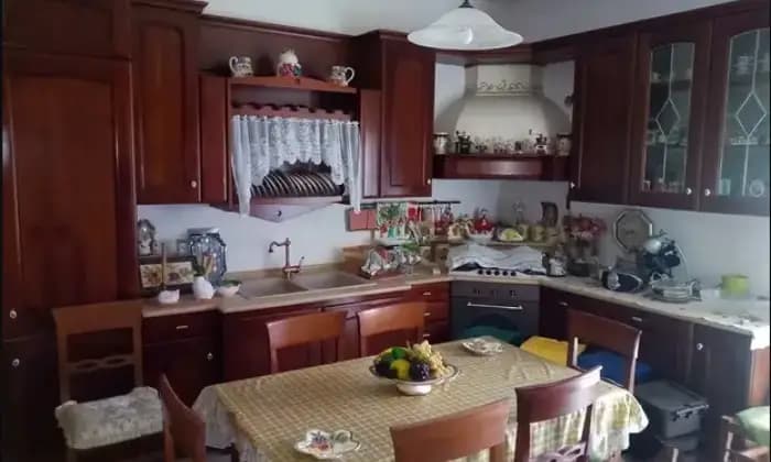 Rexer-Favara-Appartamento-arredato-con-mobili-in-stile-Cucina