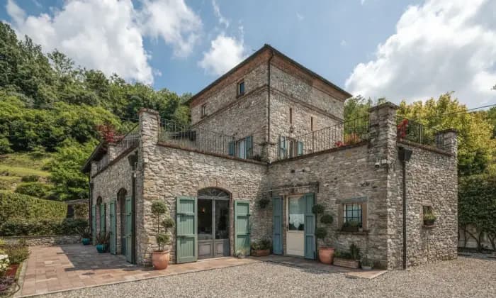 Rexer-Gropparello-Villa-in-vendita-in-via-Gavazzini-Terrazzo