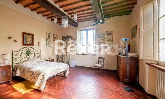 Rexer-Fucecchio-Splendida-villa-dal-fascino-storico-e-comfort-modernoCAMERA-DA-LETTO