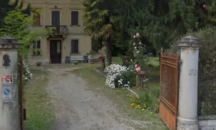 Rexer-Ravarino-Villa-padronale-con-parco-Terrazzo