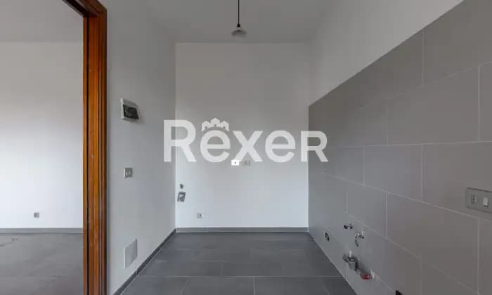 Rexer-Scandicci-Ampio-e-luminoso-appartamento-con-terrazzoCUCINA