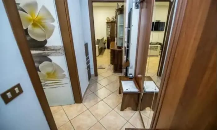 Rexer-Milano-Appartamento-in-vendita-in-via-Carlo-Boncompagniv-No-Ascensore-INGRESSO