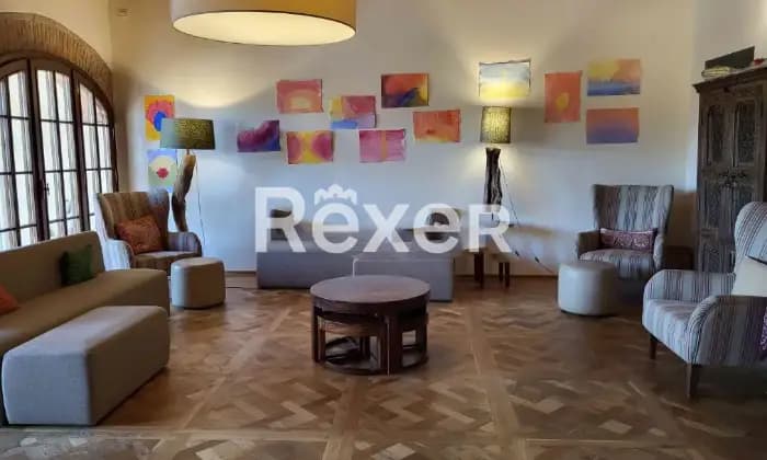 Rexer-Campi-Bisenzio-Appartamento-in-vendita-nel-centro-storico-di-Campi-BisenzioSalone