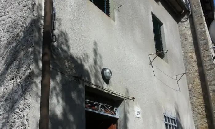 Rexer-Bagni-di-Lucca-Casa-Rustica-in-localit-di-origine-medioevale-sulle-colline-lucchesi-Altro