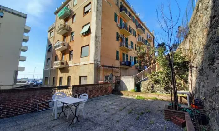 Rexer-Genova-A-Pegli-vendo-piano-terra-appartamento-indipendente-elegantemente-ristrutturato-Terrazzo
