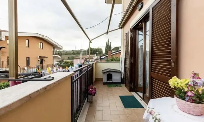 Rexer-SantAngelo-Romano-Vendo-splendido-appartamento-bilivello-quadrilocale-Terrazzo