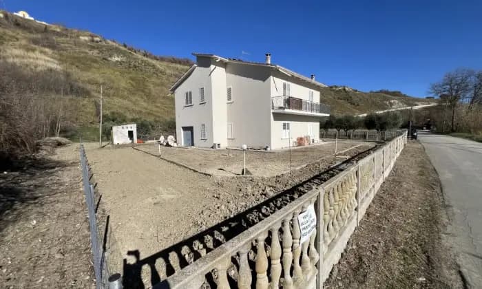 Rexer-Castilenti-VILLA-SINGOLA-A-CASTILENTI-TE-ABRUZZO-ITALY-Terrazzo