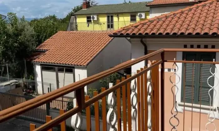 Rexer-Collarmele-Terratetto-unifamiliare-in-vendita-in-via-Fonte-Nuova-Collarmele-Terrazzo