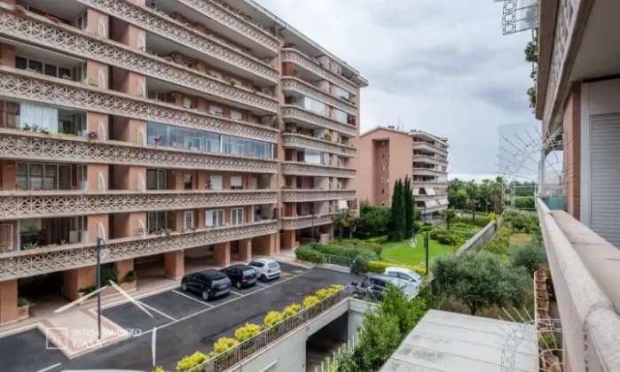 Rexer-Roma-Appartamento-in-comprensorio-residenziale-Terrazzo
