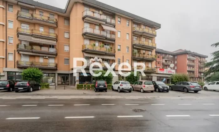 Rexer-Brescia-Attico-con-terrazze-a-tasca-Giardino