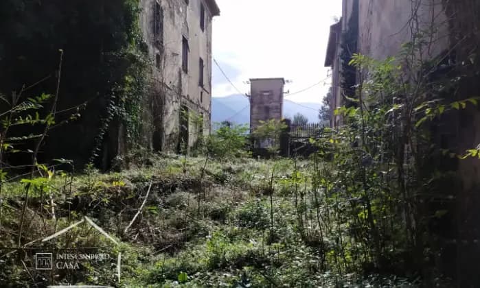 Rexer-Capannori-Ex-edificio-industriale-con-corpo-abitativo-separato-Terrazzo