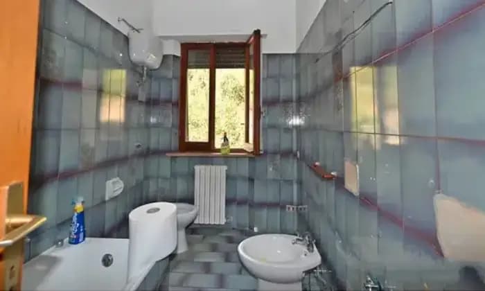 Rexer-Ascoli-Piceno-Vendesi-Appartamento-Bagno