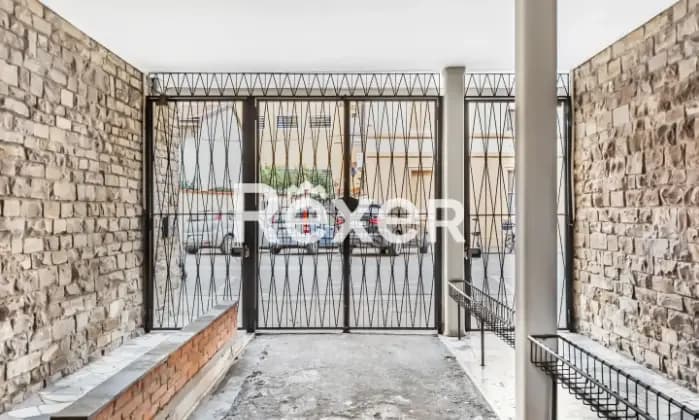 Rexer-Firenze-Firenze-Via-Pellas-Bilocale-con-balcone-e-sottoscala-Terrazzo