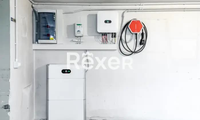 Rexer-Conegliano-Appartamento-ristrutturato-con-box-auto-doppio-Garage
