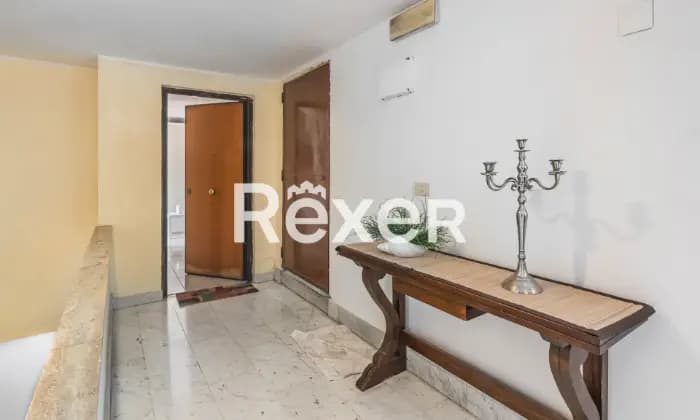 Rexer-Roma-Cassia-Grottarossa-Monolocale-con-terrazzo-Altro