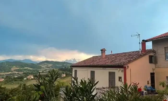 Rexer-Urbino-Vendesi-appartmento-in-Via-Fra-CarnevaleURBINO-PU-Terrazzo