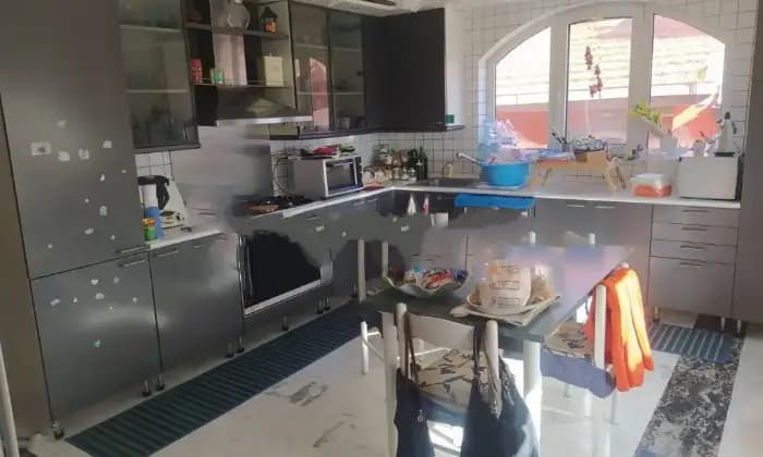 Rexer-Foggia-Vendesi-appartamento-in-Ss-Candelaro-Via-Lucera-Foggia-Cucina