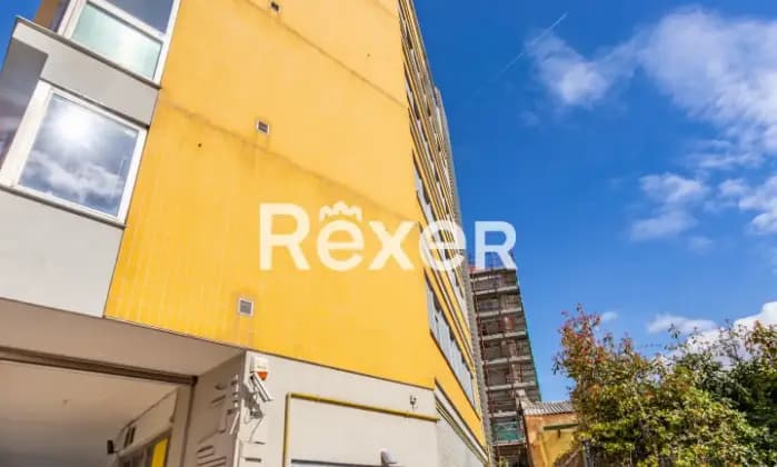 Rexer-Lavagna-Appartamento-completamente-ristrutturato-in-centro-a-Lavagna-con-due-balconi-posto-auto-e-cantine-Giardino