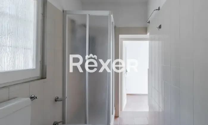 Rexer-Torino-Due-villette-con-terreno-Bagno