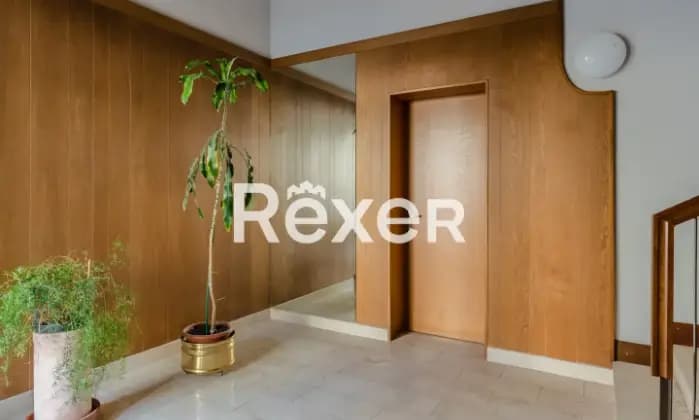 Rexer-Desenzano-del-Garda-Attico-trilocale-vista-lago-con-logge-Altro