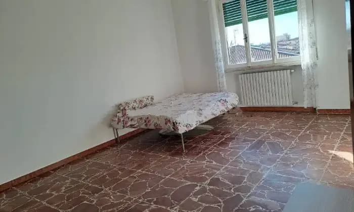 Rexer-Arezzo-Appartamento-in-vendita-in-via-Vittorio-Veneto-ad-Arezzo-CAMERA-DA-LETTO