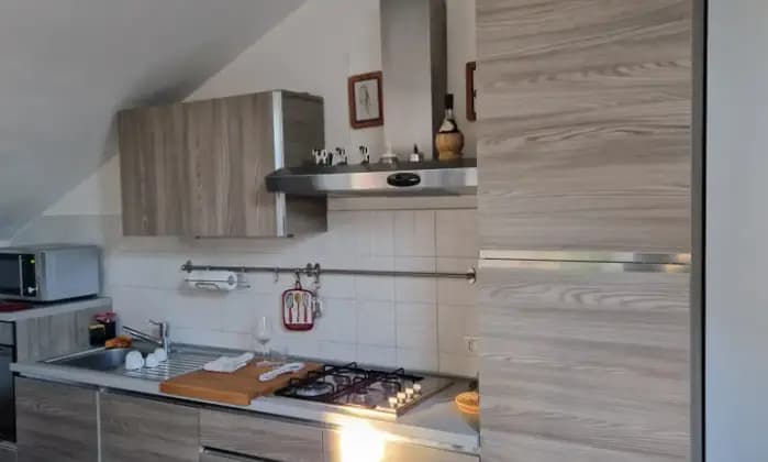 Rexer-Barlassina-Vendo-appartamento-mansardato-Cucina