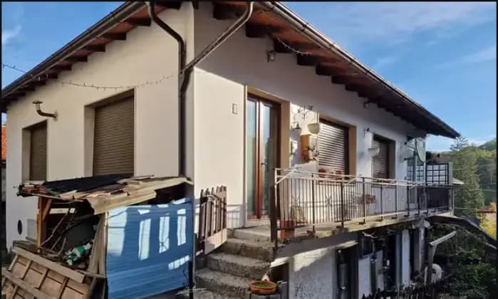 Rexer-Monchio-delle-Corti-Casa-di-montagna-in-vendita-a-Monchio-delle-Corti-Terrazzo