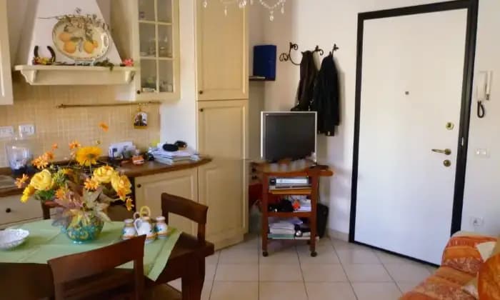 Rexer-Fano-Vendesi-appartamento-in-Via-Fanella-a-Fano-Cucina