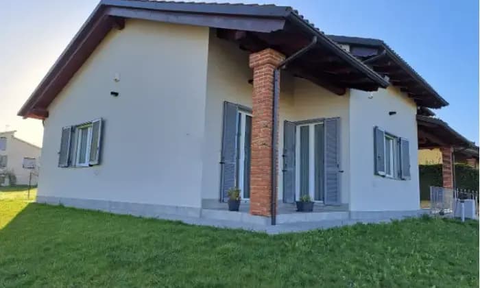 Rexer-Gamalero-Villa-in-vendita-in-via-San-Rocco-Giardino