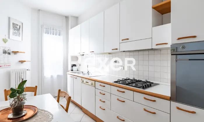 Rexer-Torino-Appartamento-nella-Casa-degli-Specchi-Cucina