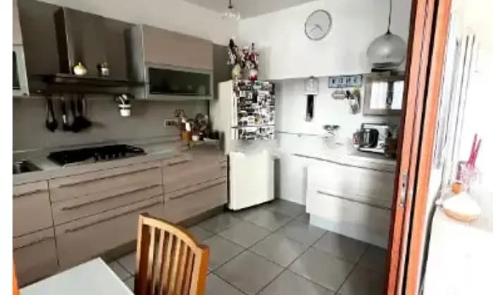 Rexer-Scarlino-Appartamento-su-due-piani-in-vendita-in-via-San-Francesco-Cucina