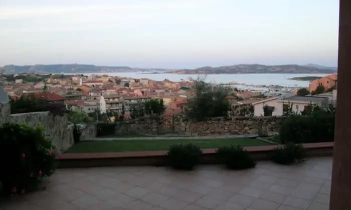 Rexer-Palau-Stupenda-villetta-panoramica-caposchiera-di-fronte-La-Maddalena-e-Caprera-TERRAZZO