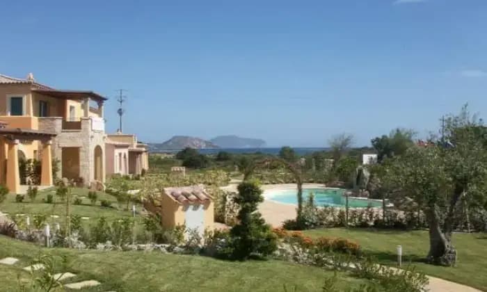 Rexer-Loiri-Porto-San-Paolo-Trilocale-piscina-giardino-vista-mare-ALTRO