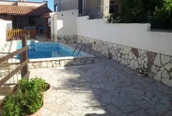 Rexer-Alcamo-Villa-con-piscina-Piscina