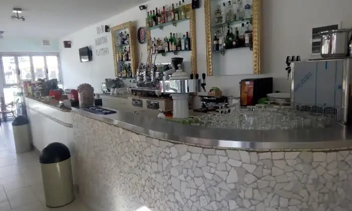 Rexer-Ravenna-Attivit-di-bar-con-edicola-gelateria-e-ristorante-SALONE