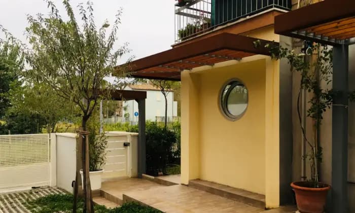 Rexer-Riccione-Casa-al-mare-GIARDINO